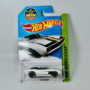 Hot Wheels HW Workshop ‘69 Chevy Camaro White 
NEW 2015 240/250